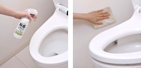 トイレの便器に「除菌に・この水」を吹きつけ、壁は拭き取り